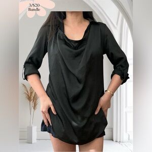 3/$20 NY&Co Black Drapey Cowl Tunic Top Size Medium